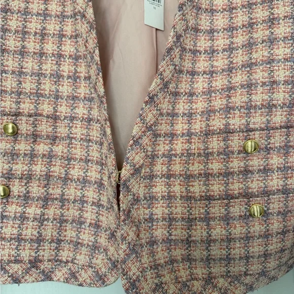 Ann Taylor Cropped Pink Tweed Jacket and Skirt Set - Picture 3 of 10